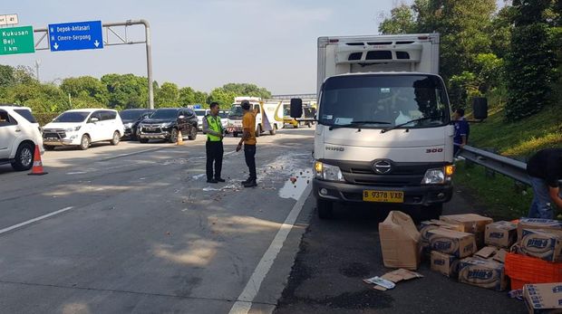 Lampu Jalan Jaktim Mati karena Pencurian